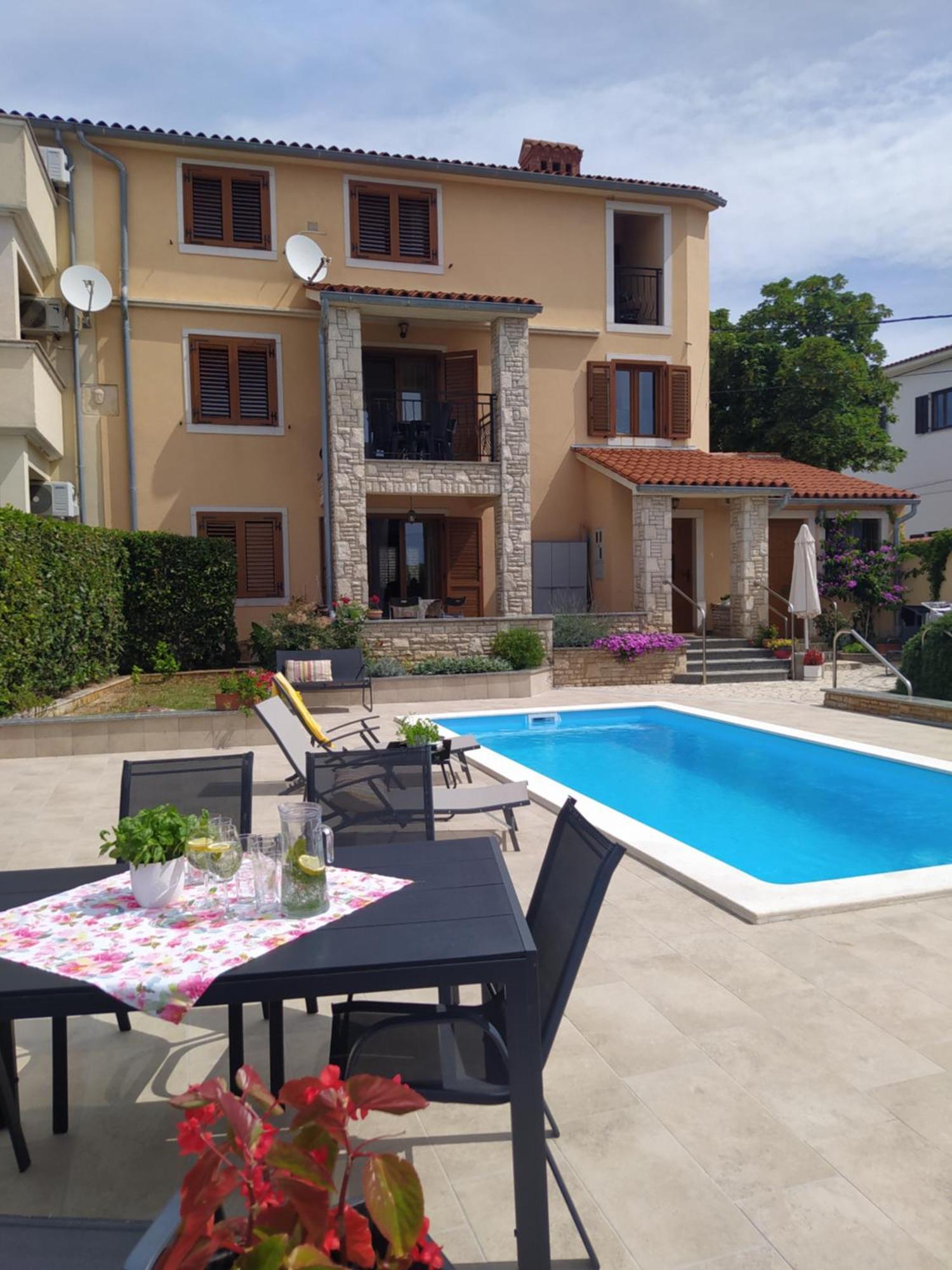Villa Krasa Sea View Apartmants With Pool Ližnjan Zewnętrze zdjęcie