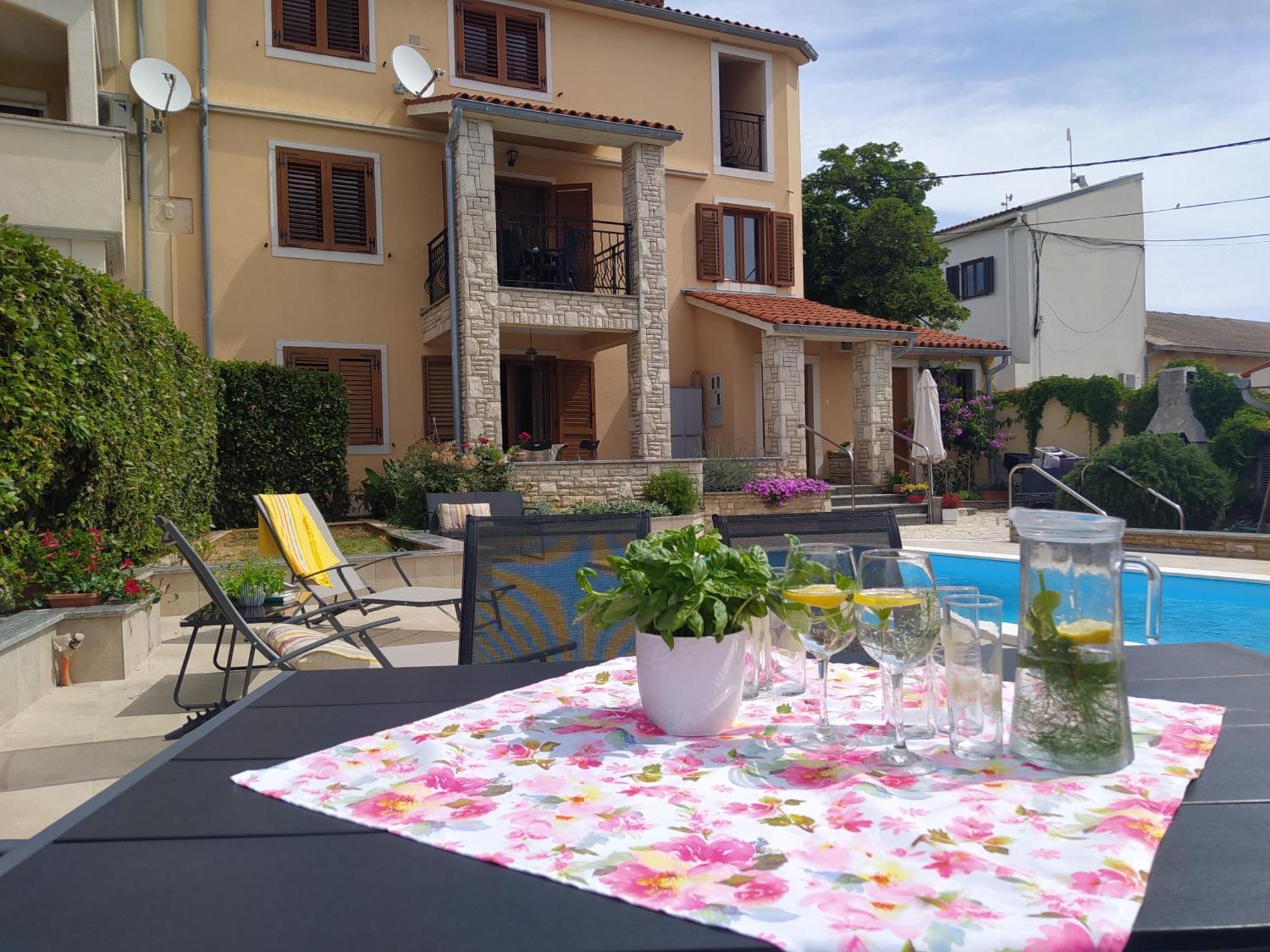 Villa Krasa Sea View Apartmants With Pool Ližnjan Zewnętrze zdjęcie