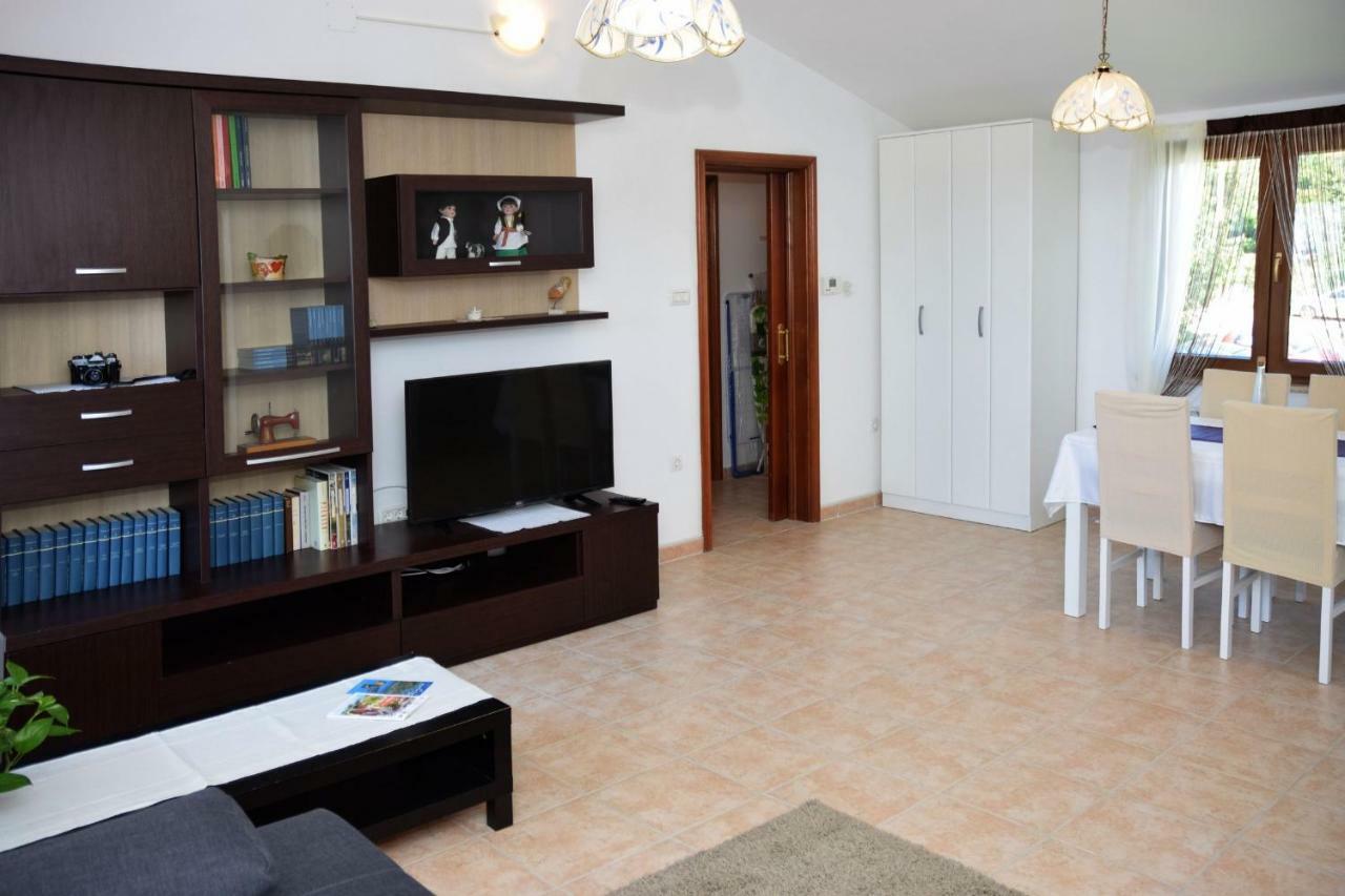 Villa Krasa Sea View Apartmants With Pool Ližnjan Zewnętrze zdjęcie