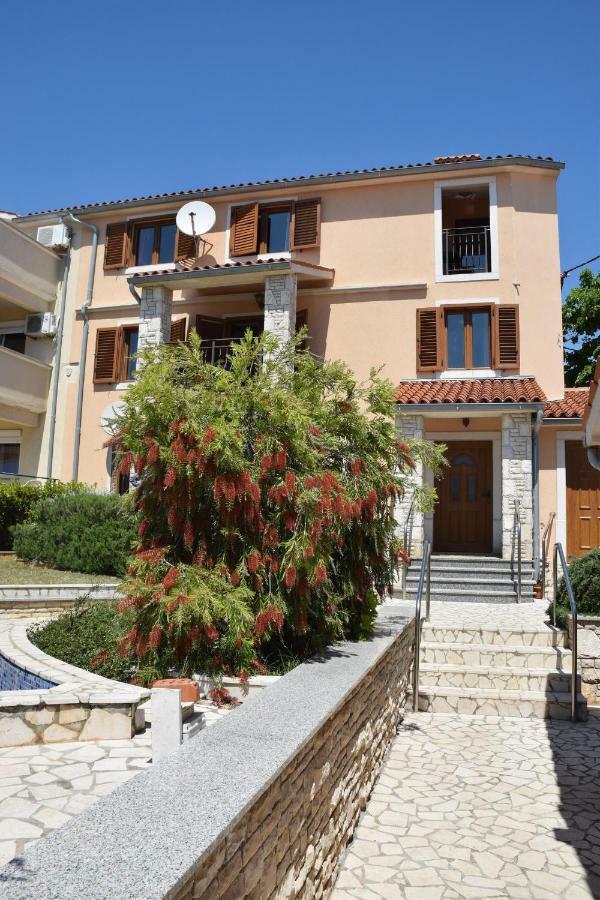 Villa Krasa Sea View Apartmants With Pool Ližnjan Zewnętrze zdjęcie