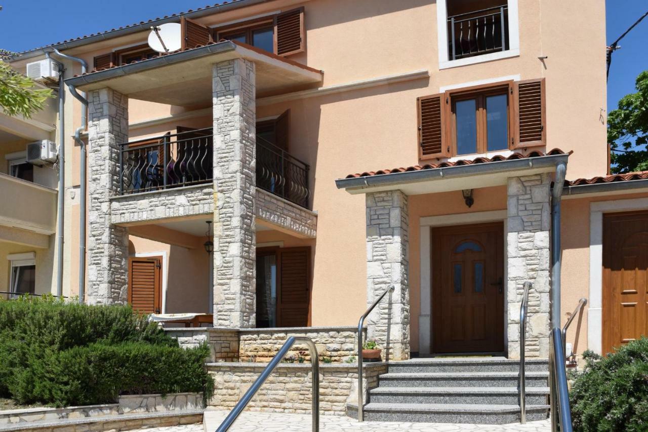 Villa Krasa Sea View Apartmants With Pool Ližnjan Zewnętrze zdjęcie